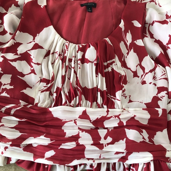 Loft Floral Pleated Sleeveless Summer Dress - Picture 6 of 11